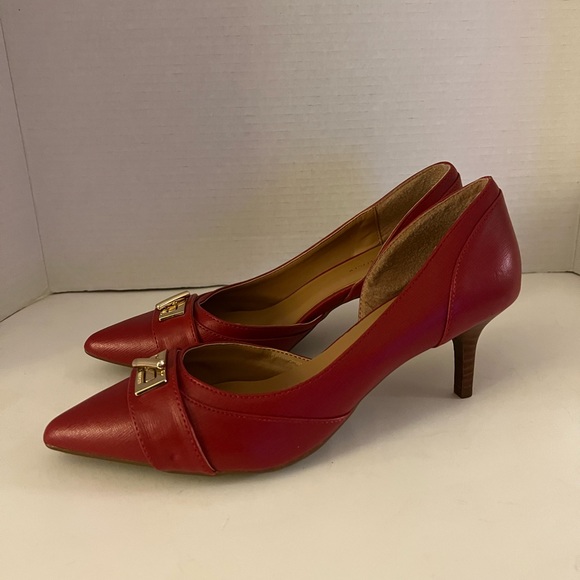 Tommy Hilfiger heels - Picture 9 of 16